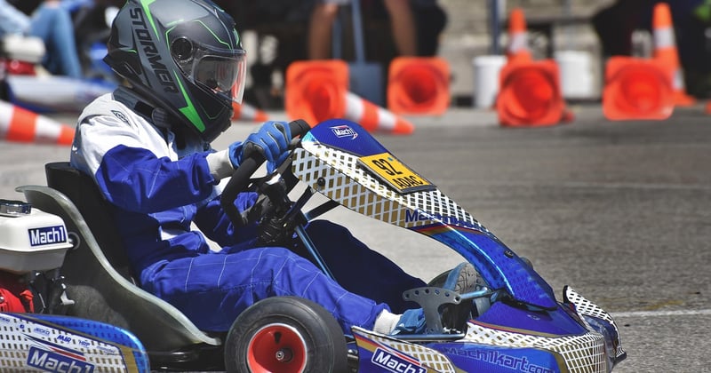 Les gants de karting : comment les sélectionner pour rouler vite